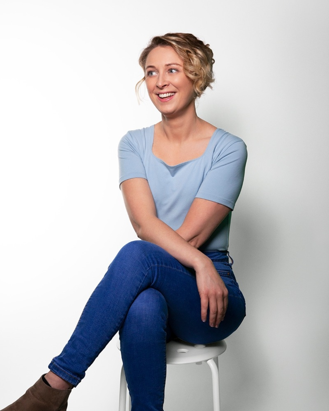 Aisling Owens Nash, Event host